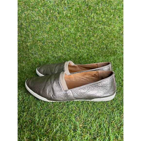 Frye Gold Mirror Melanie Slip On‎ Casual Shoe Size 8 - Picture 8 of 10